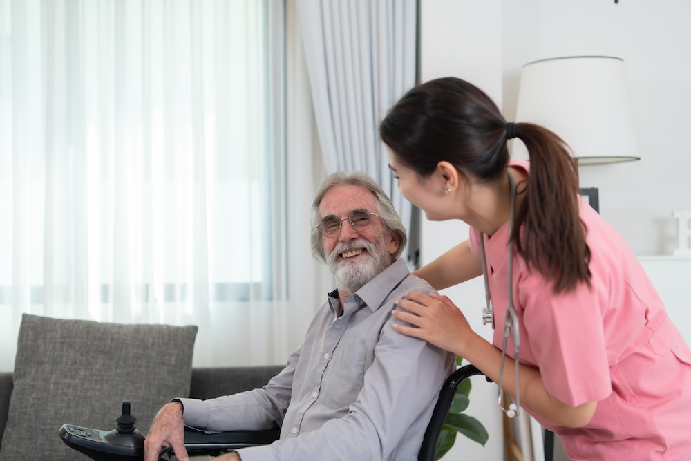 L'importance du merchandising pour un courtier en EHPAD