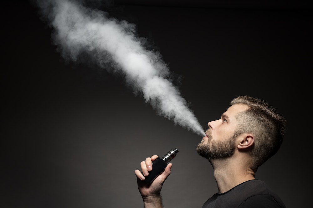 L'Art d'Ouvrir son Propre Magasin de Cigarettes Électroniques : Un Guide Complet