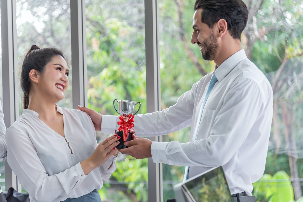 Cadeaux salariés : Comment valoriser vos employés de manière innovante ?