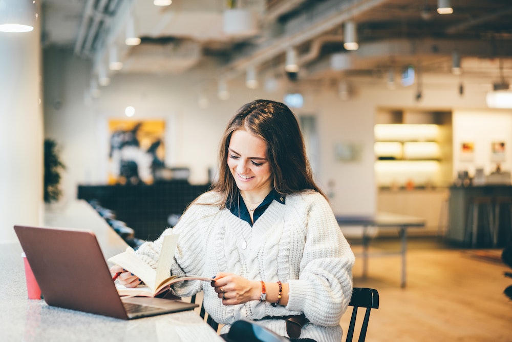 Coworking : un levier puissant pour le mentorat et le partage de connaissances