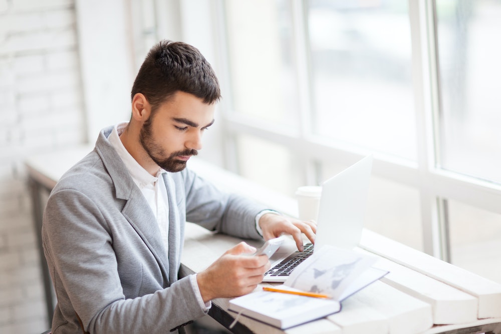 Travailler à l'étranger pour un employeur français : défis et opportunités